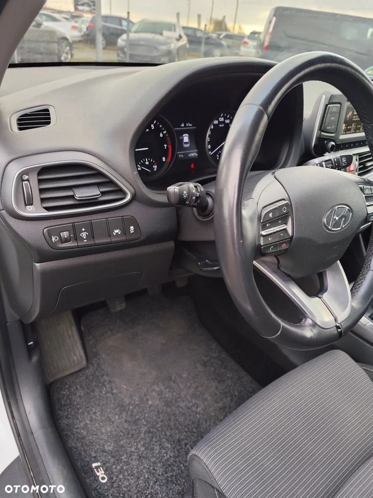 Hyundai i30 1.4 Style - 16