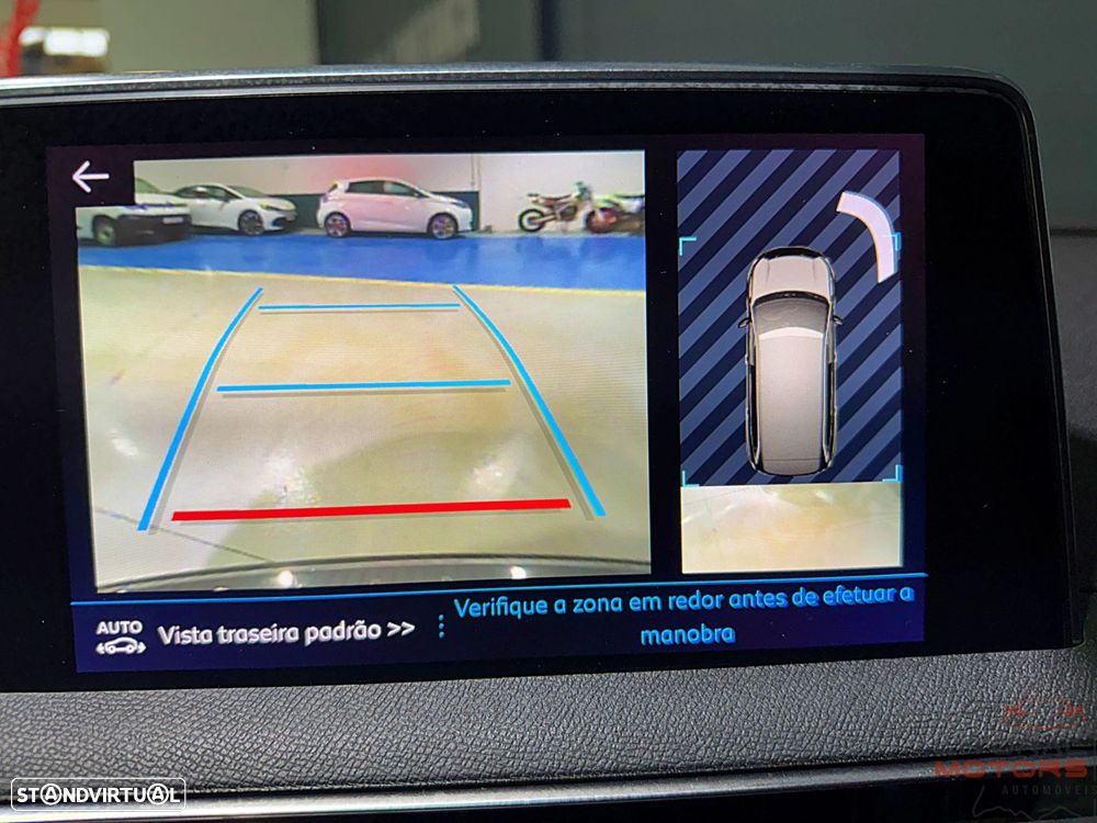 Peugeot 5008 1.2 PureTech Allure Pack EAT8 - 36