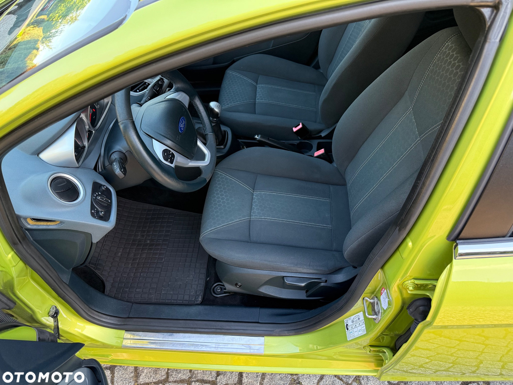 Ford Fiesta 1.4 Titanium - 16