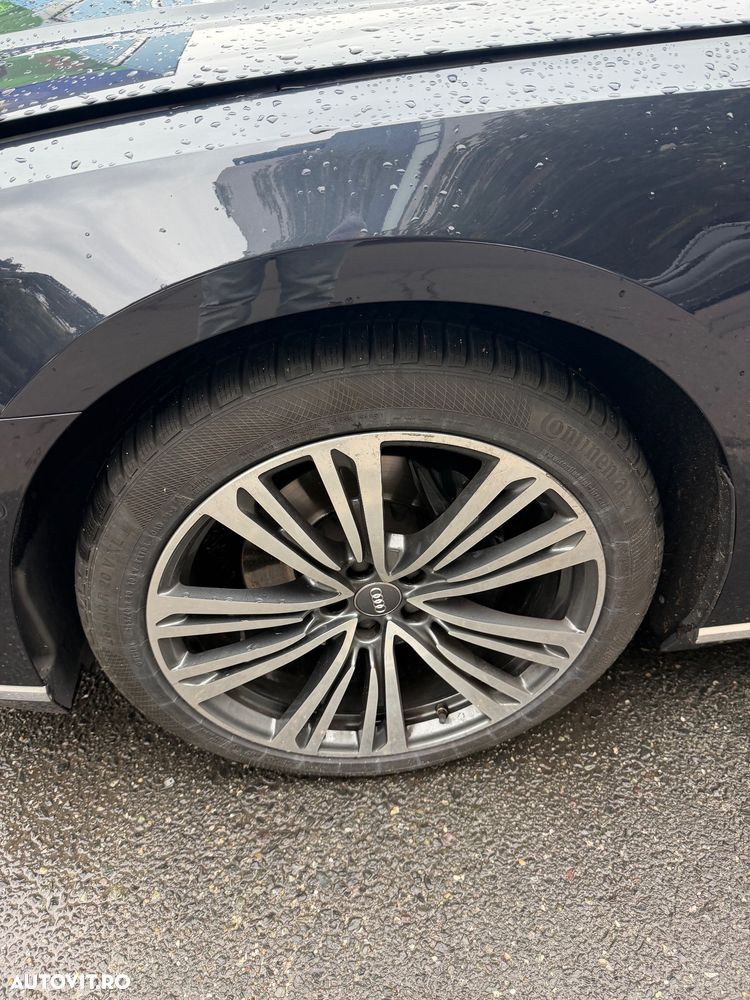 Audi A8 - 5