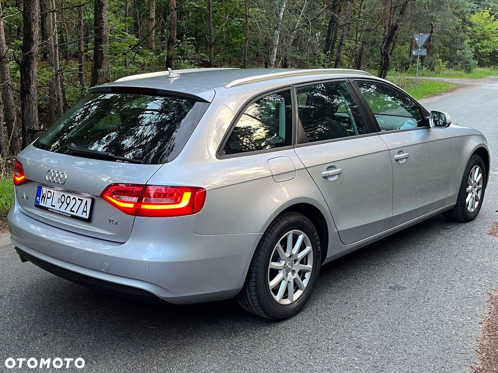 Audi A4 Avant 2.0 TDI DPF clean diesel Attraction - 13