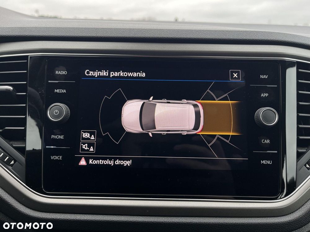 Volkswagen T-Roc - 19