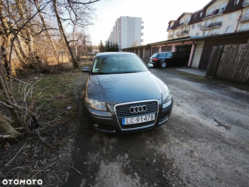 Audi A3 Sportback 2.0 TDI DPF Ambiente - 2
