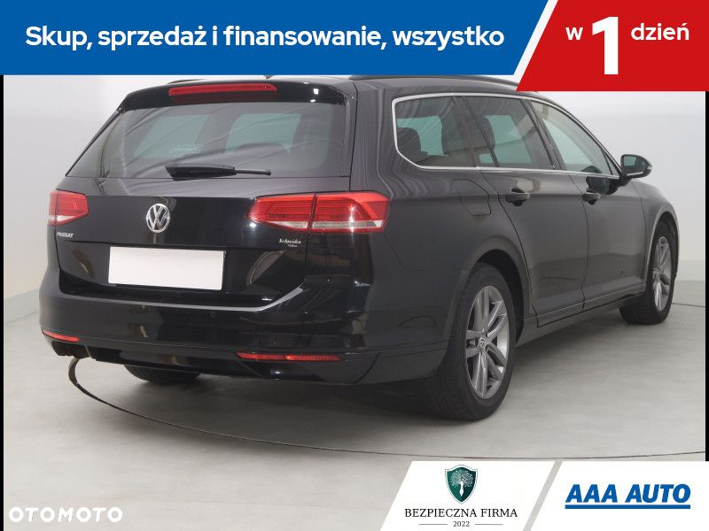 Volkswagen Passat - 6