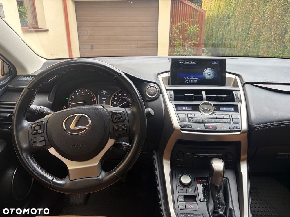 Lexus NX 200t AWD - 6