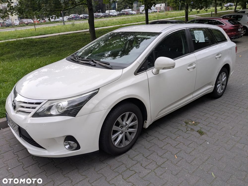 Toyota Avensis 2.0 Sol - 3