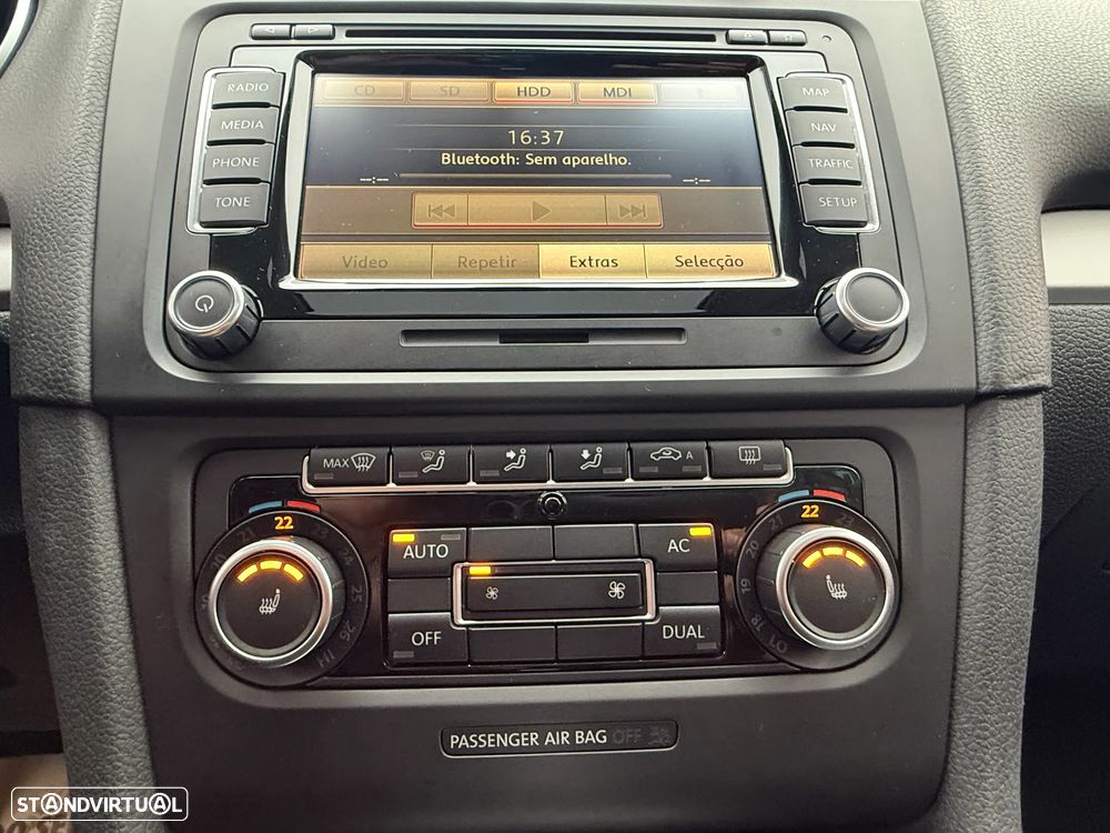 VW Golf 2.0 TDI Highline DSG - 36