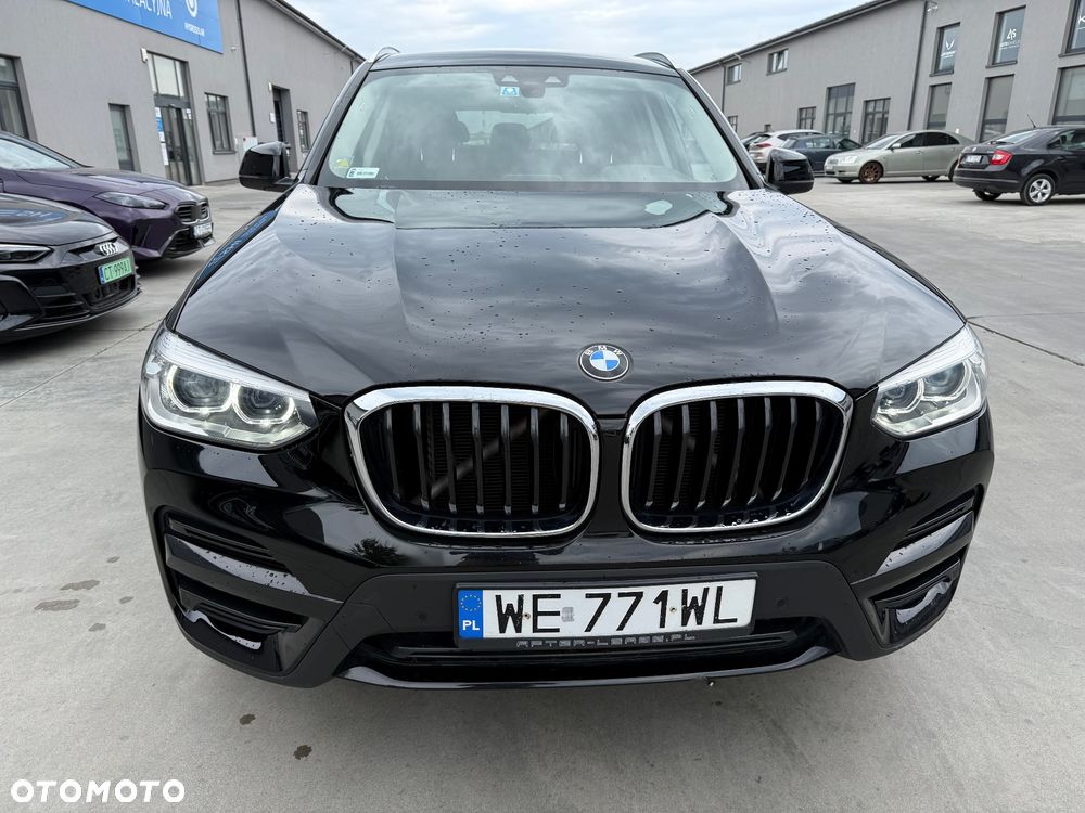 BMW X3 xDrive20i Advantage - 12