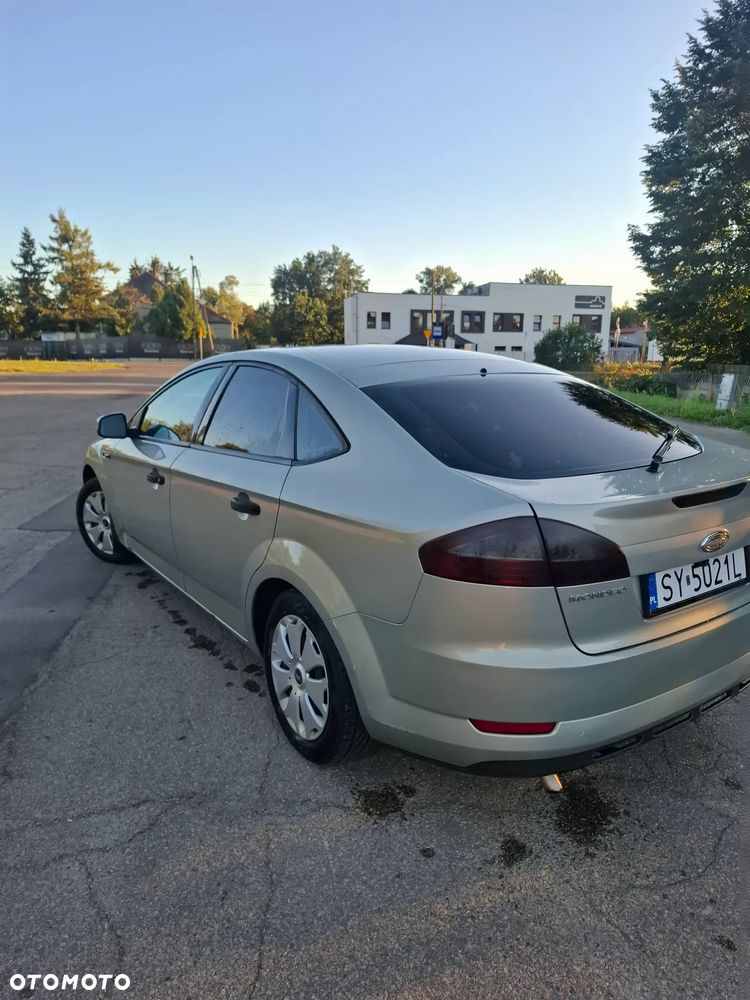 Ford Mondeo 1.6 Trend - 9