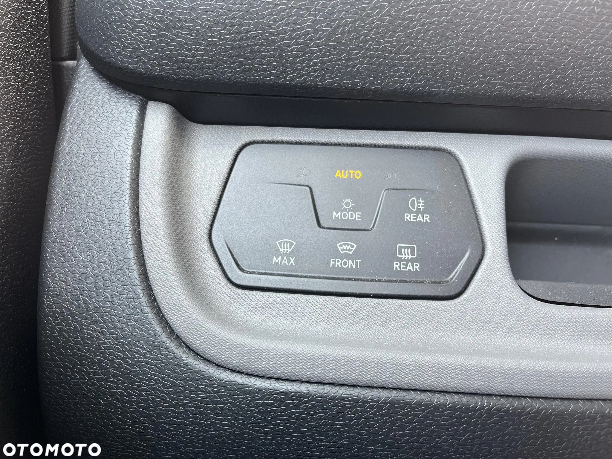 Volkswagen ID BUZZ CARGO - 29