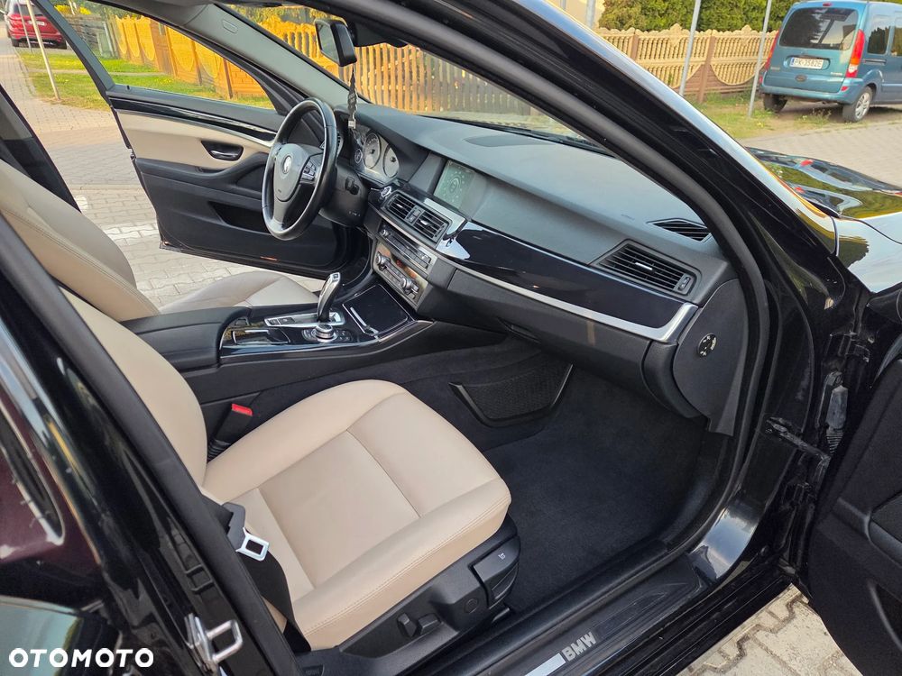 BMW Seria 5 520d - 28