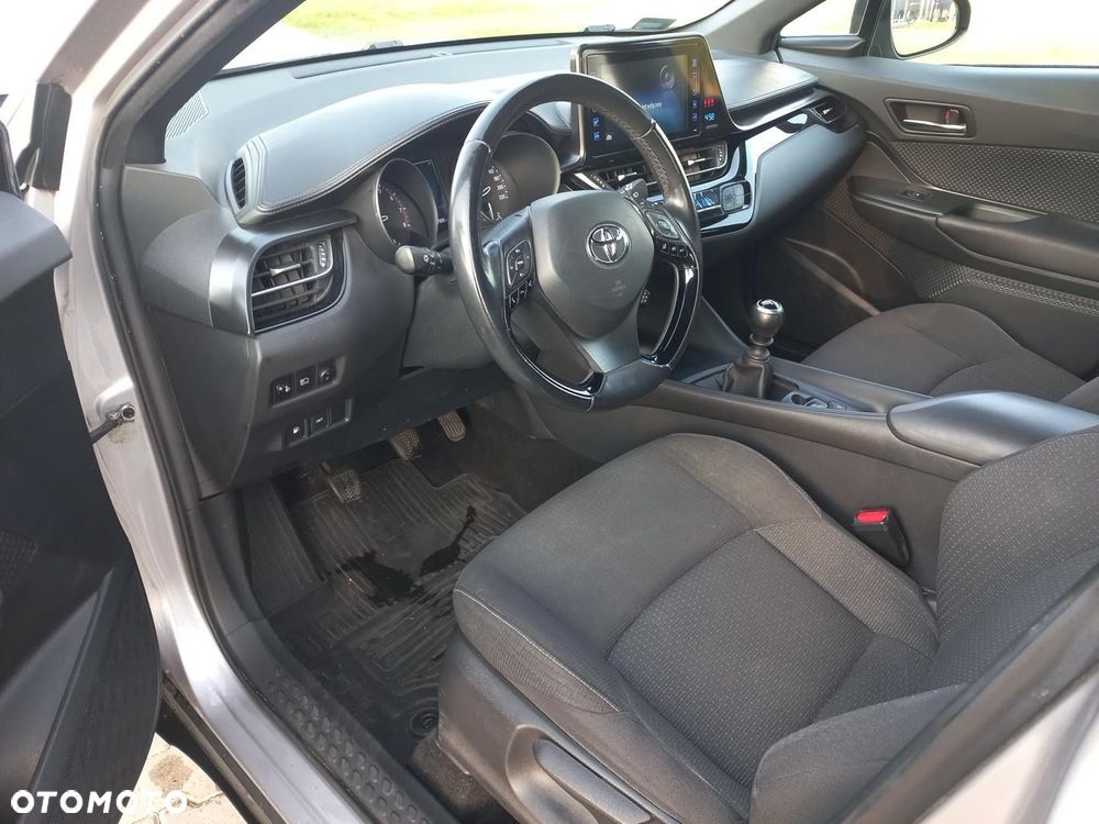 Toyota C-HR 1.2 T Premium - 17