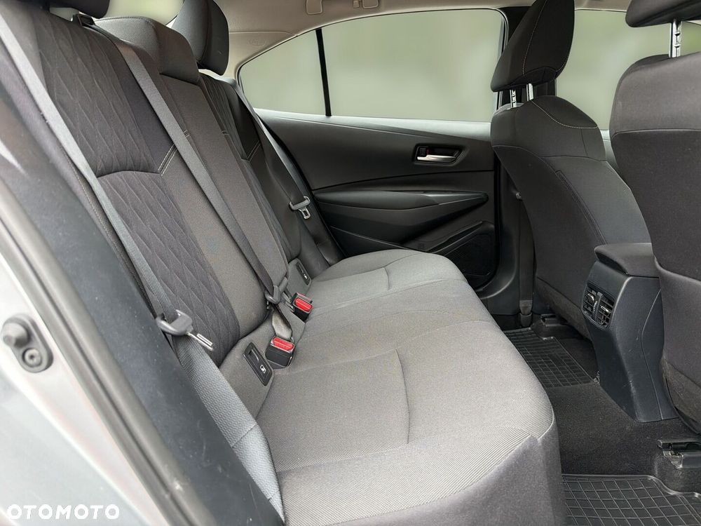 Toyota Corolla - 11