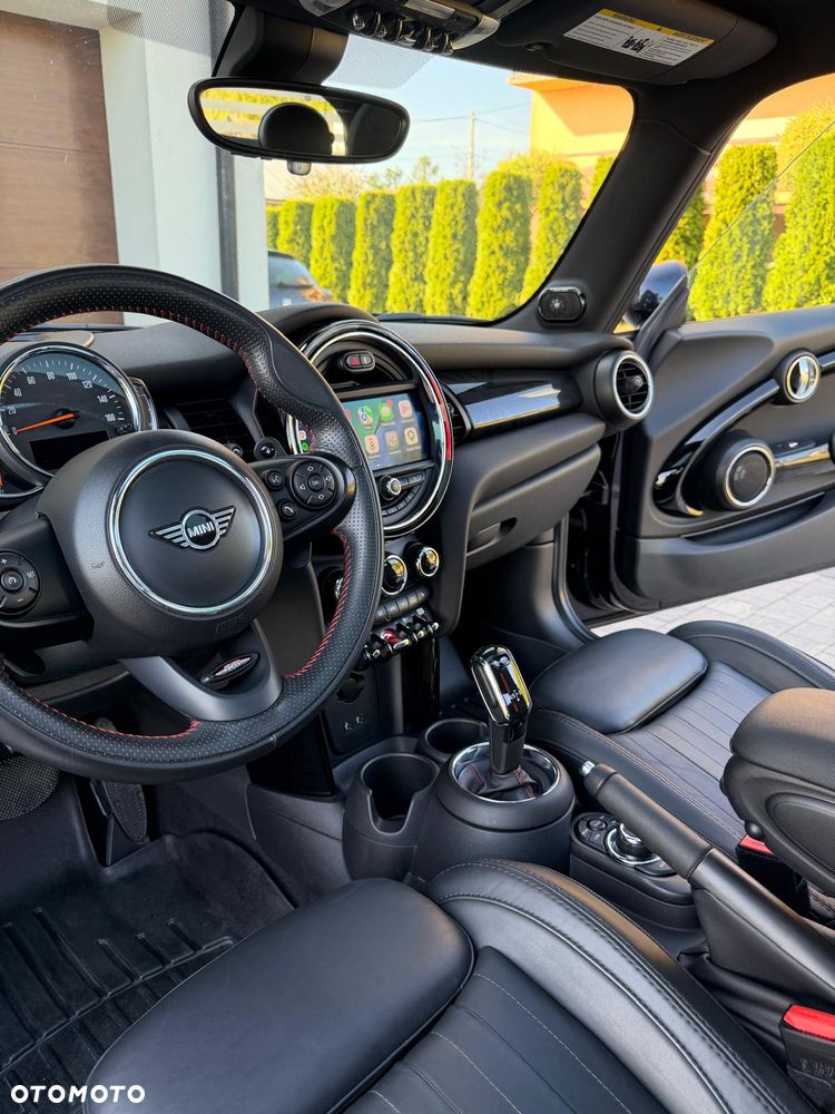 MINI Cooper S Sidewalk Trim - 12