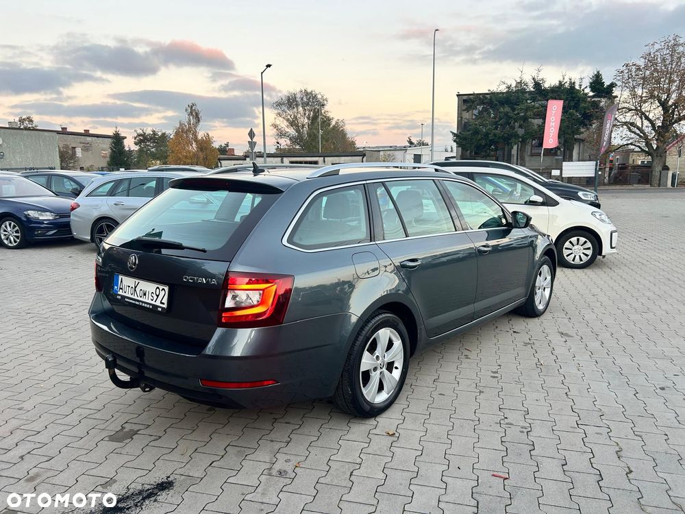 Skoda Octavia 2.0 TDI Elegance DSG - 9