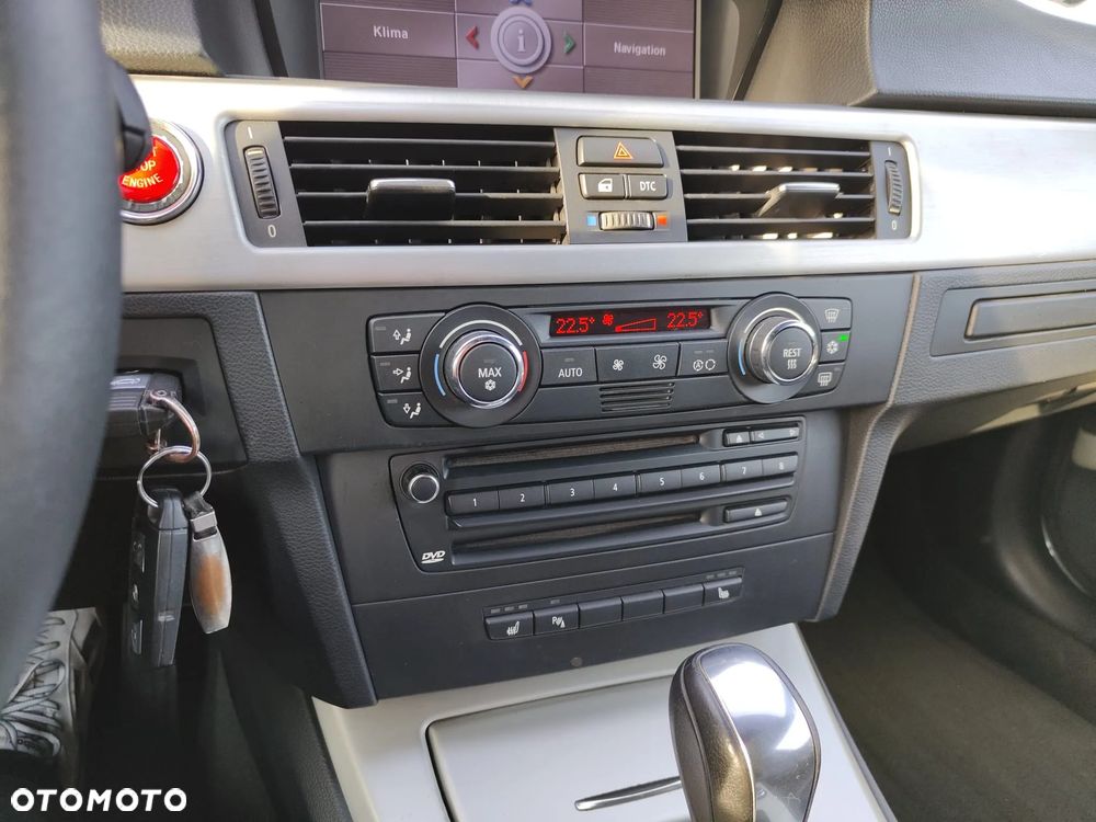 BMW Seria 3 335i Coupe - 19