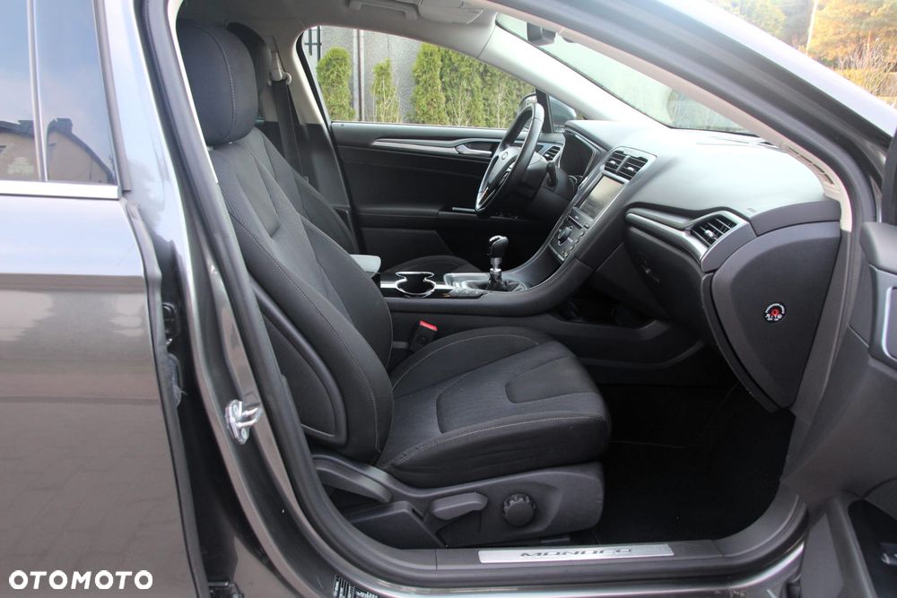 Ford Mondeo 1.6 TDCi ECOnetic Start-Stopp Titanium - 31