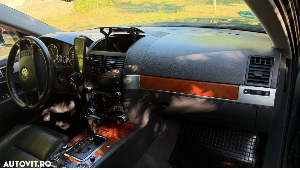 Volkswagen Touareg 2.5 TDI R5 Aut. - 8