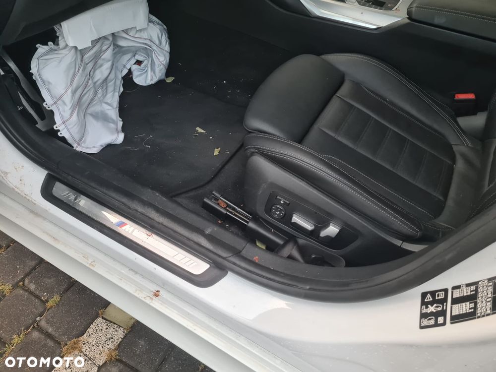 BMW Seria 3 M340i xDrive - 17