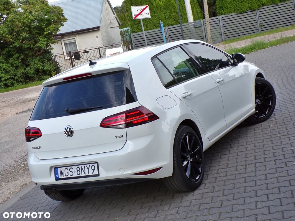Volkswagen Golf 2.0 BlueTDI DSG Comfortline - 11