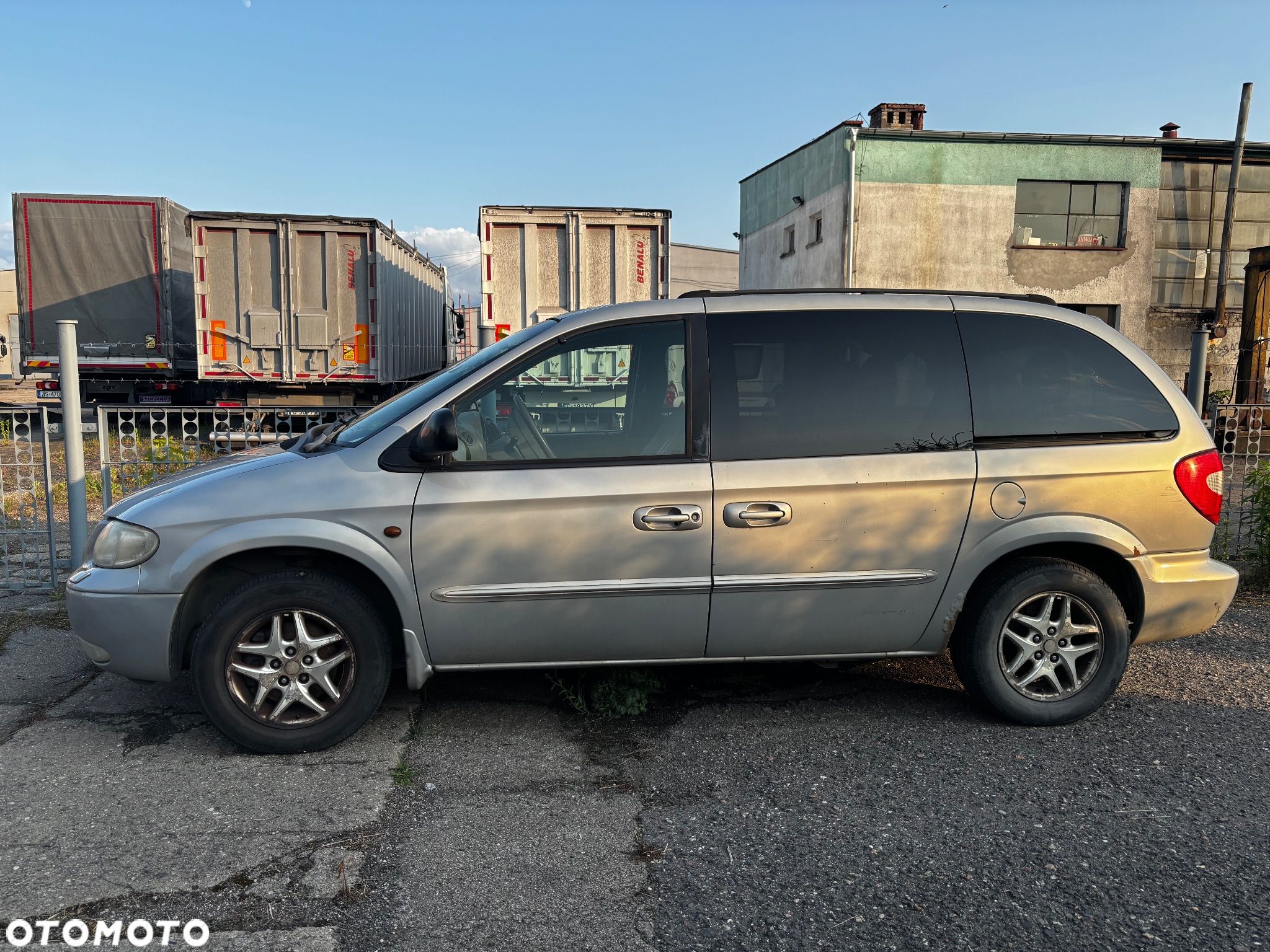 Chrysler Voyager 2.5L CRD SE - 1