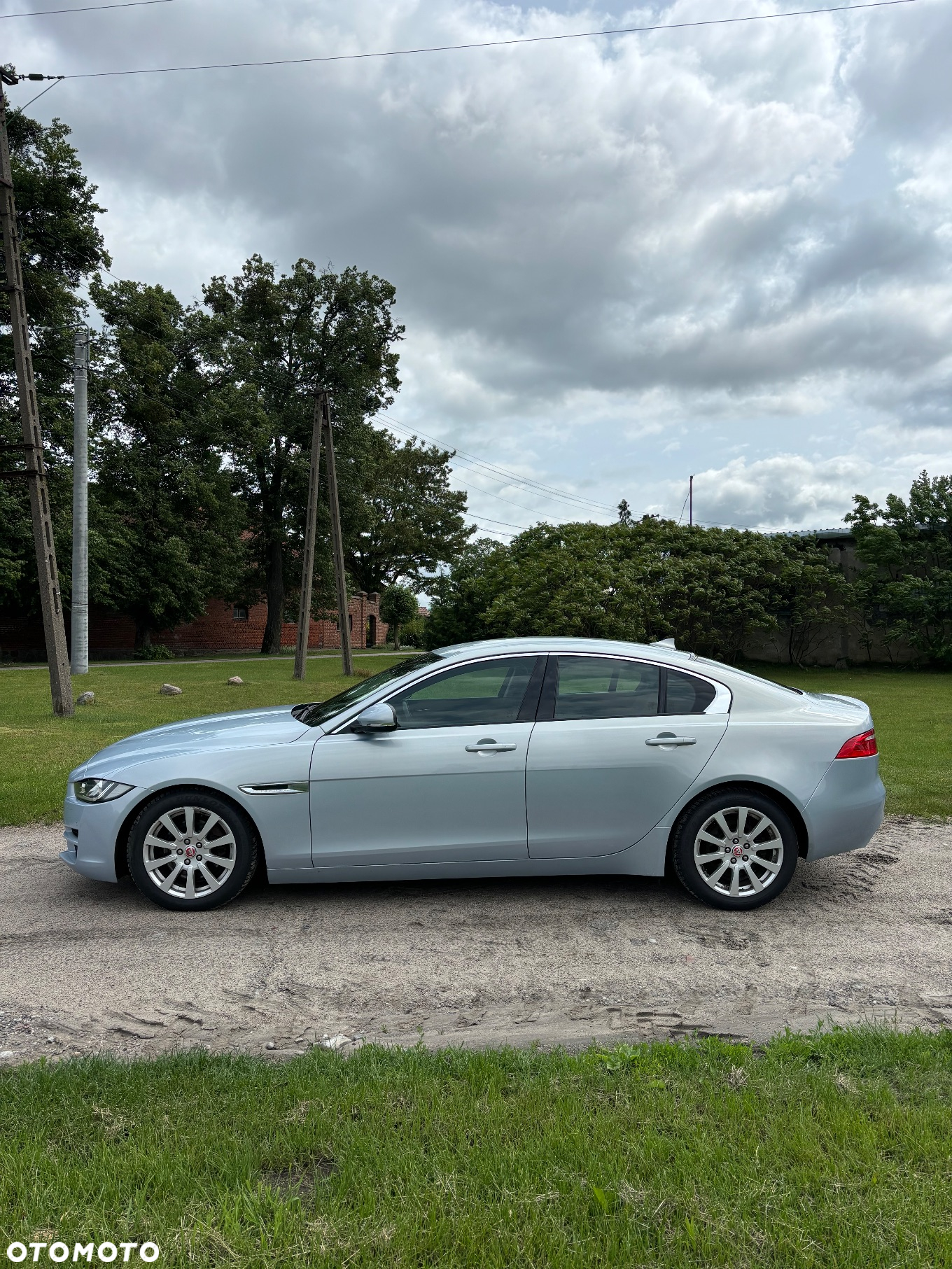 Jaguar XE 2.0 D Pure - 7