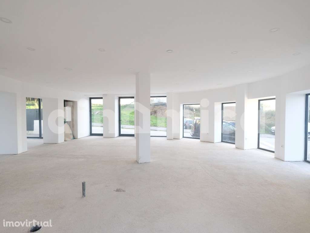 Loja para arrendamento! - Grande imagem: 2/16