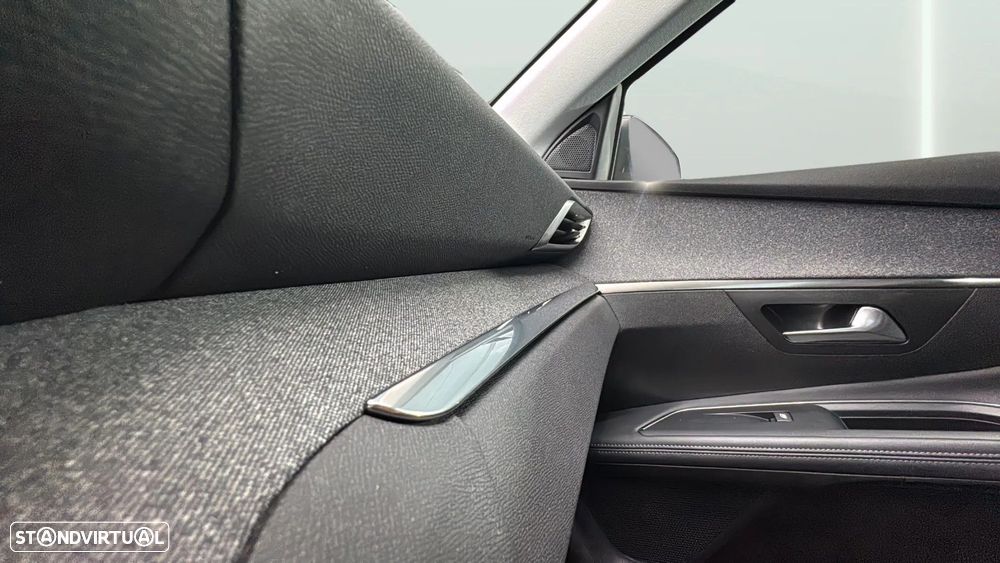 Peugeot 5008 1.5 BlueHDi Allure EAT8 - 18