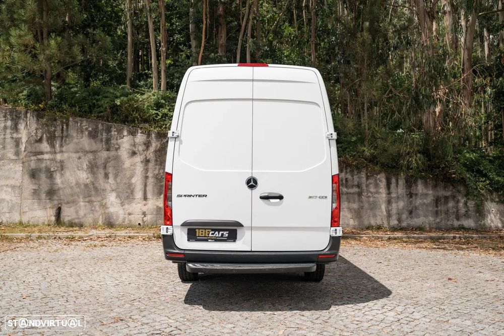 Mercedes-Benz Sprinter Longa HA - 32