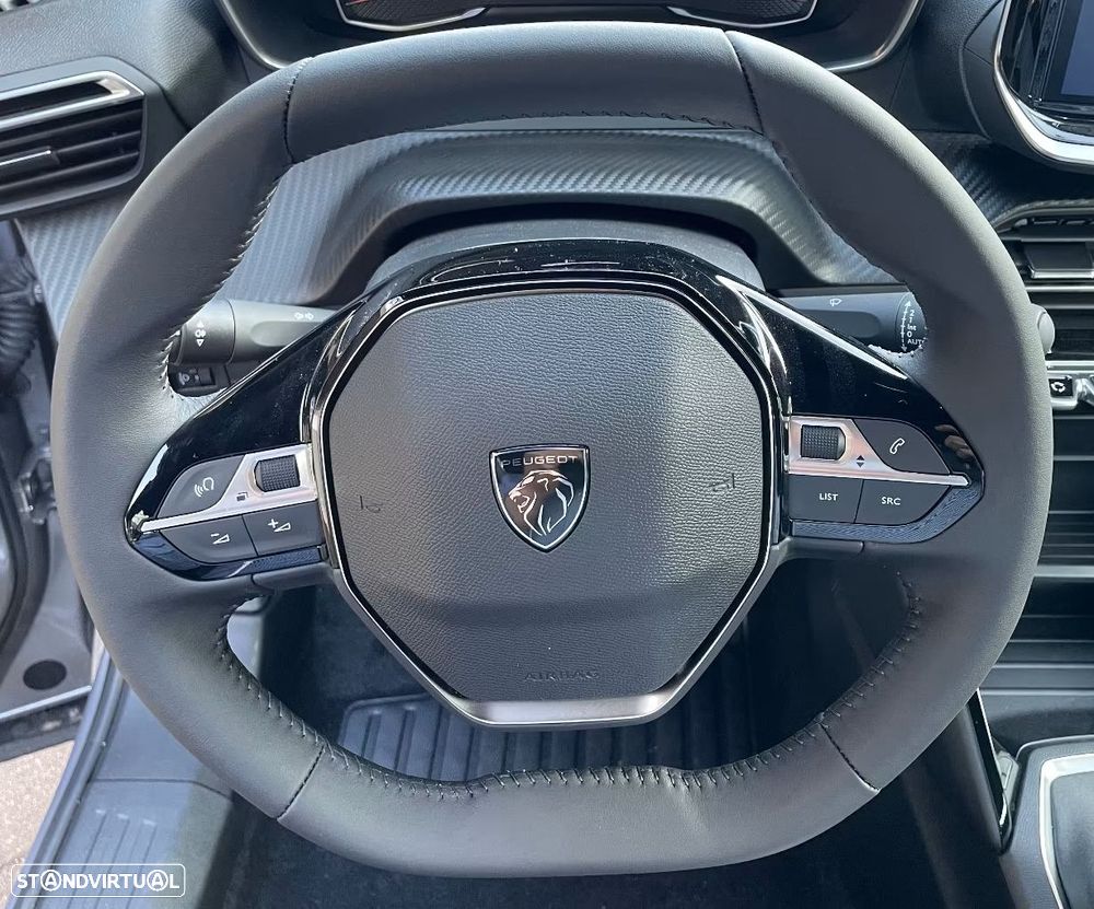 Peugeot 2008 1.5 BlueHDi Active EAT8 - 4