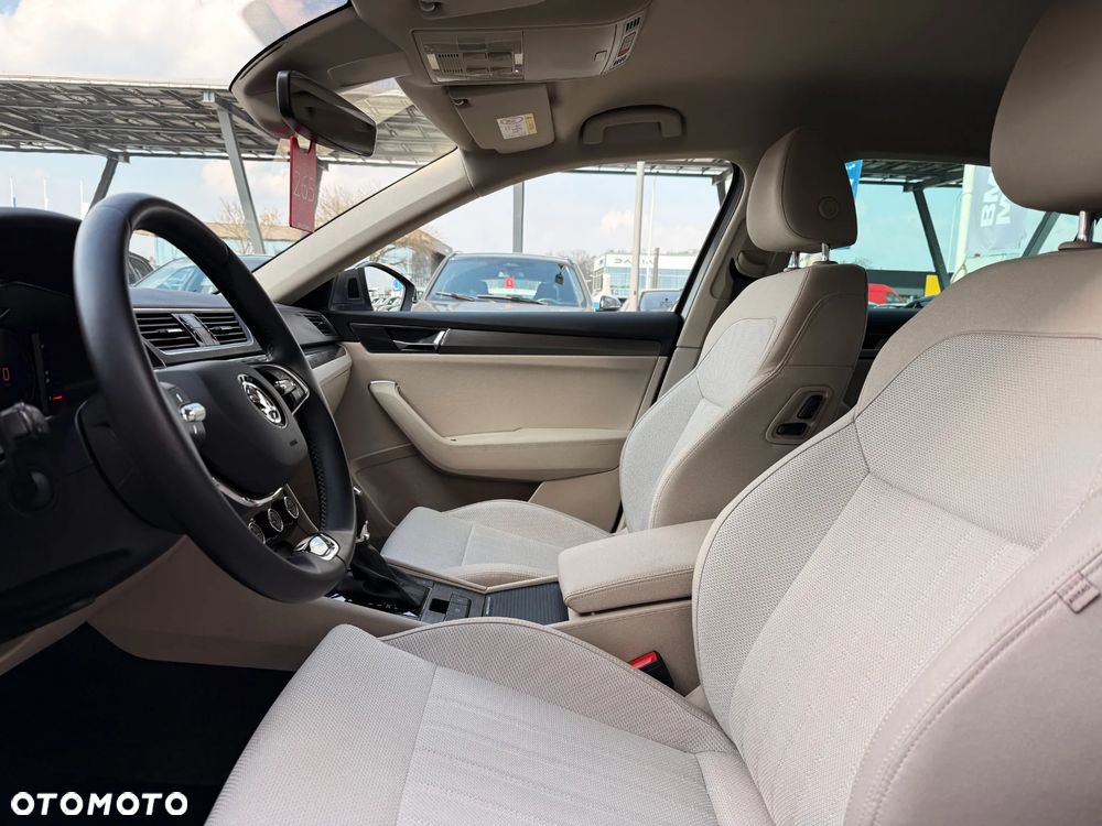 Skoda Superb 2.0 TSI Style DSG - 25