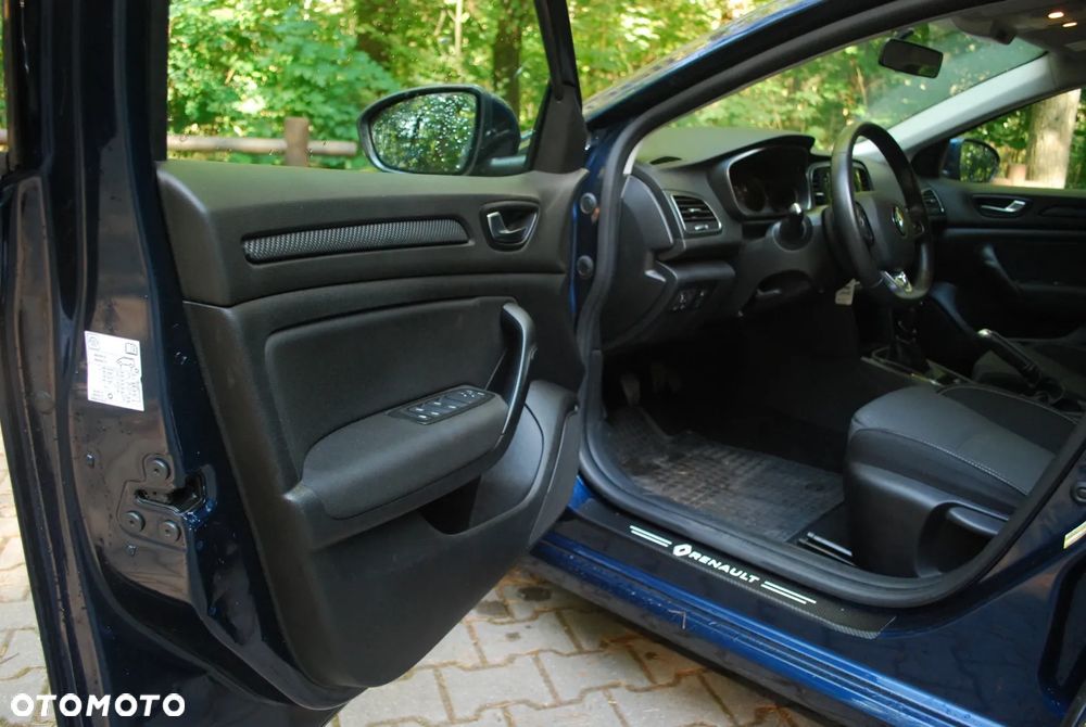 Renault Megane 1.6 SCe Life - 11