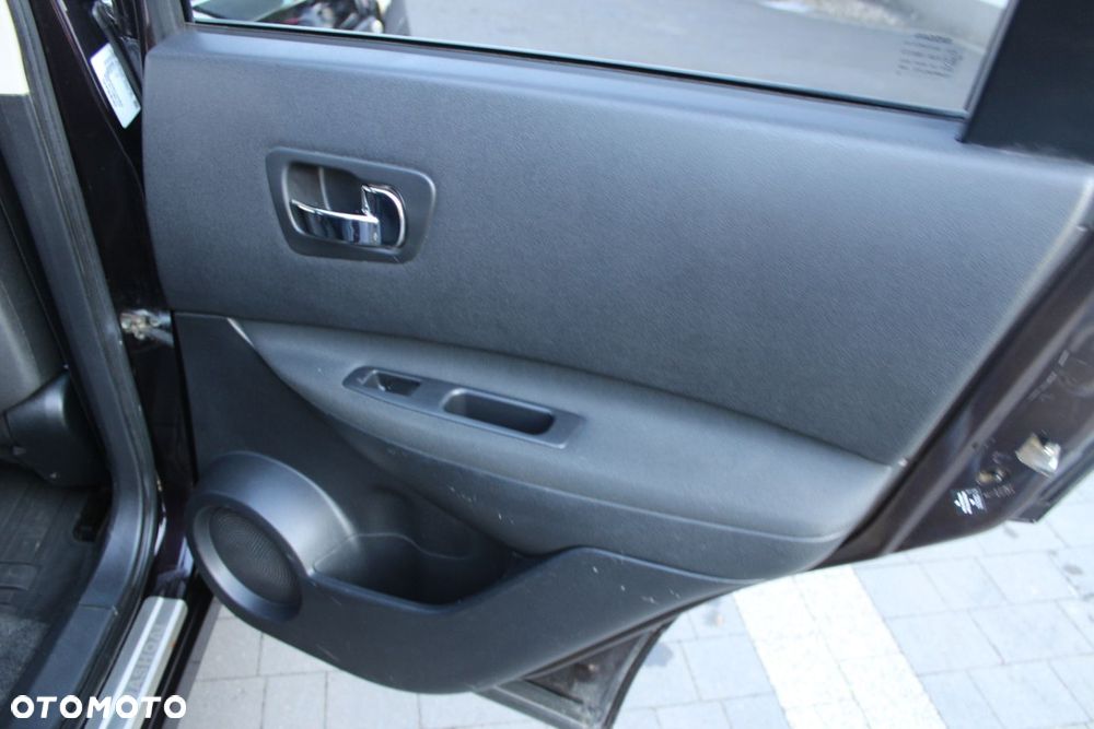 Nissan Qashqai - 22