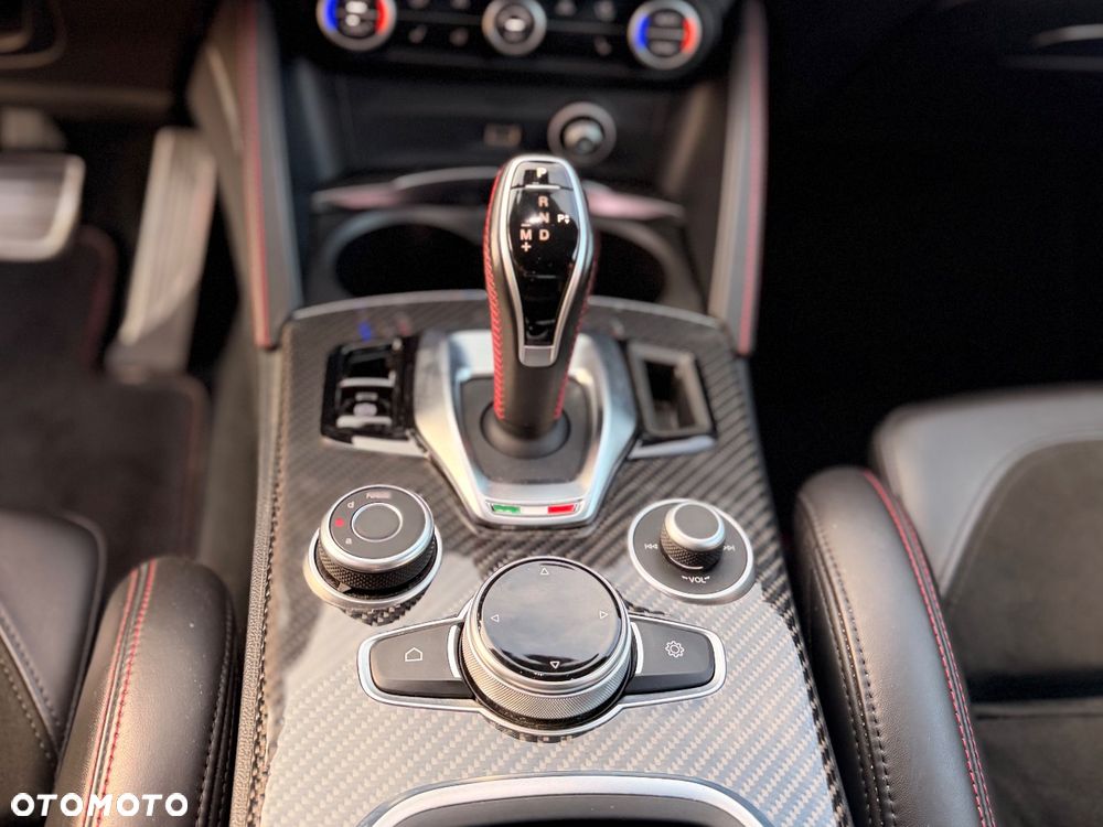 Alfa Romeo Stelvio 2.9 V6 Bi-Turbo Quadrifoglio Q4 - 9