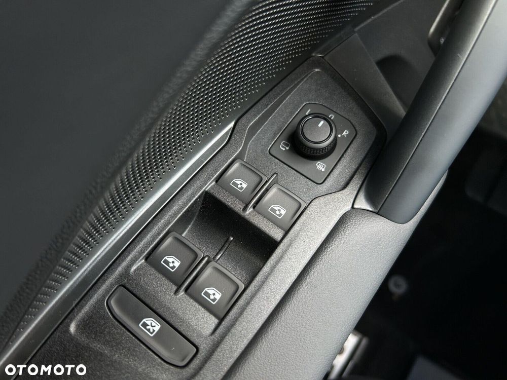 Volkswagen Tiguan - 26