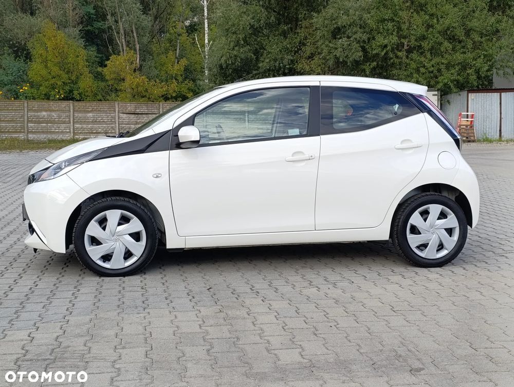 Toyota Aygo x-play - 10