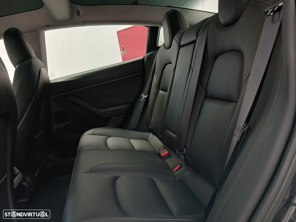 Tesla Model 3 Long Range Tração Traseira - 10