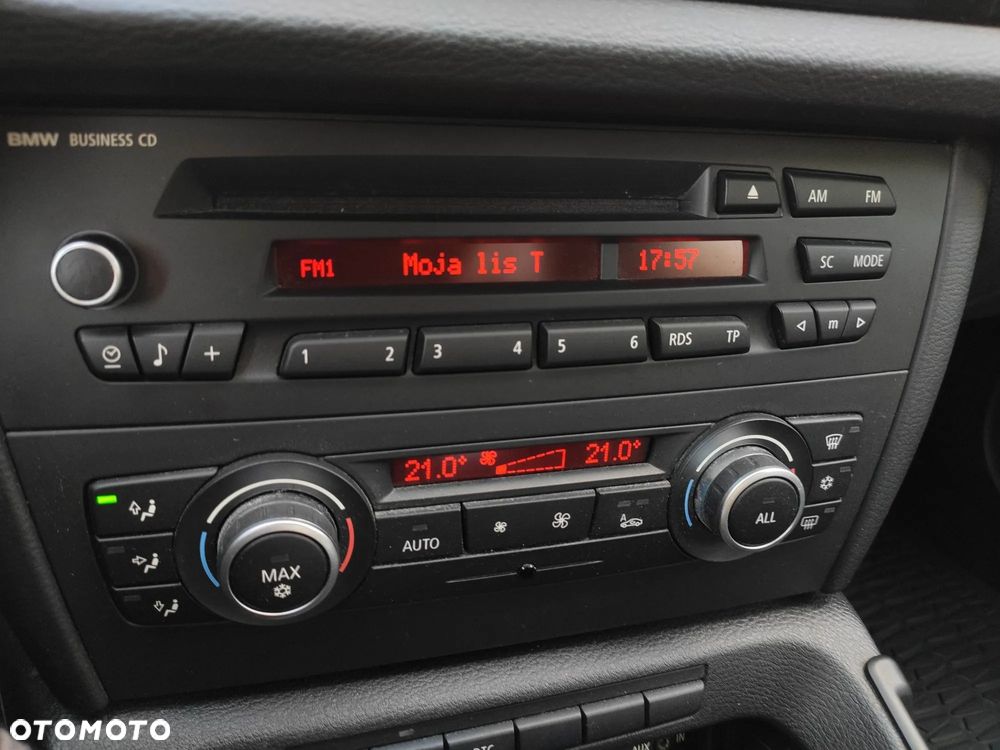 BMW X1 sDrive18i Sport Line - 9