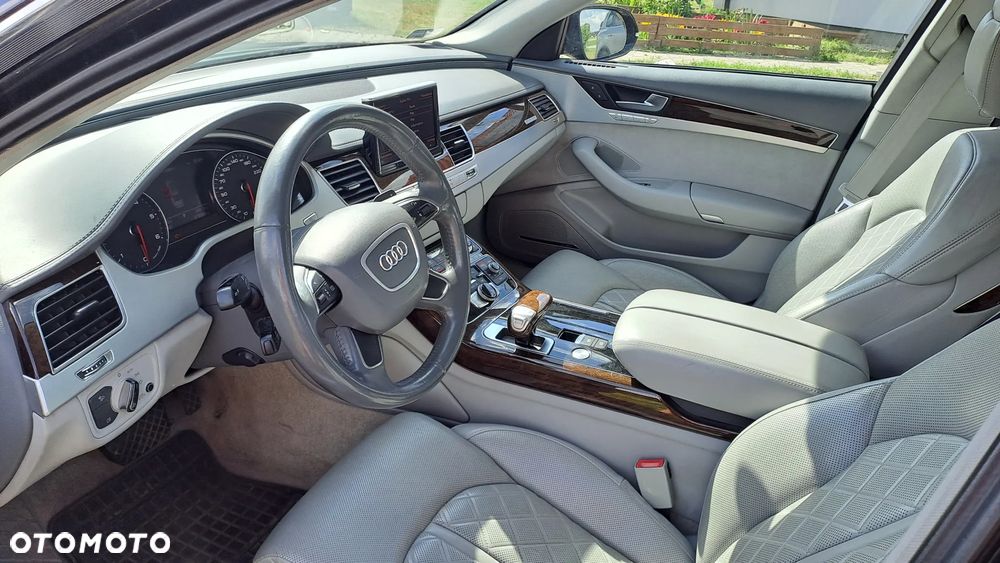 Audi A8 4.2 TDI Quattro - 12