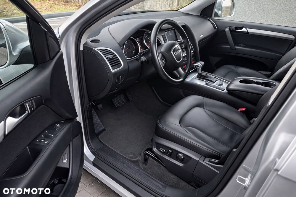 Audi Q7 3.0 TDI DPF Quattro Tiptronic - 25