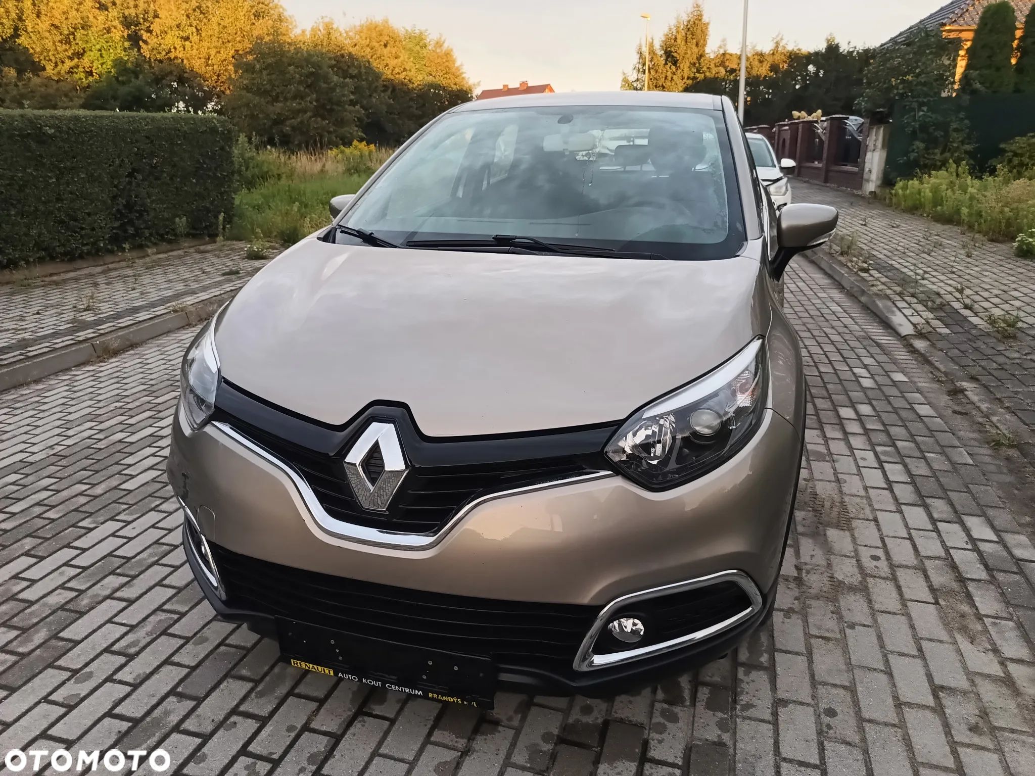 Renault Captur 0.9 Energy TCe Helly Hansen - 1