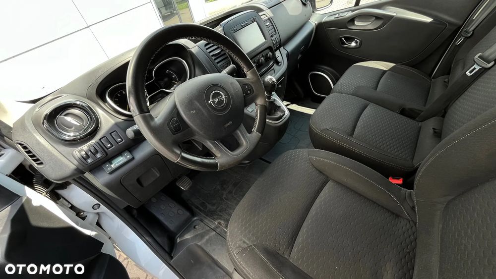 Opel Vivaro - 20