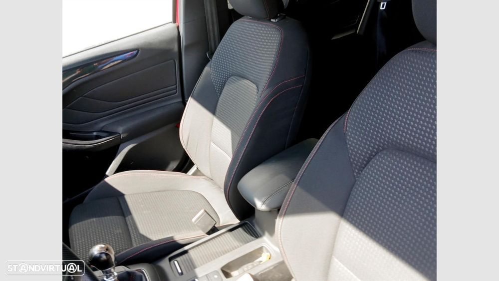 Ford Focus SW 1.0 EcoBoost MHEV ST-Line - 13