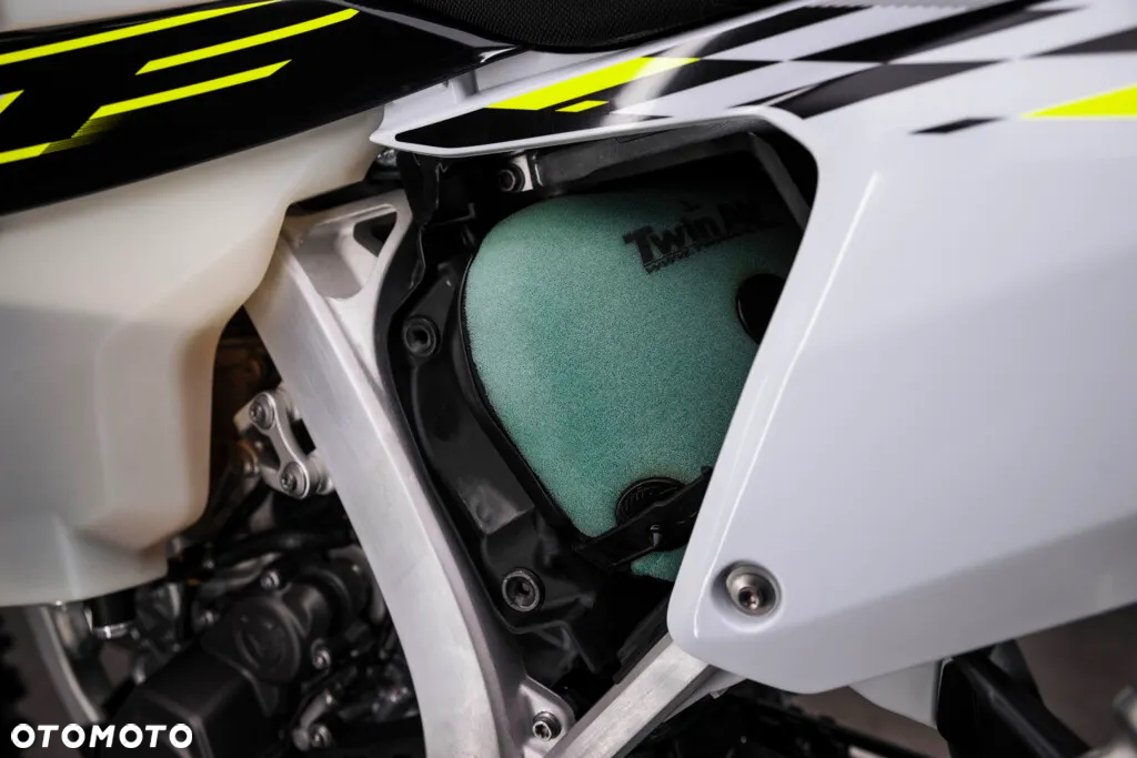 Triumph Inny - 11