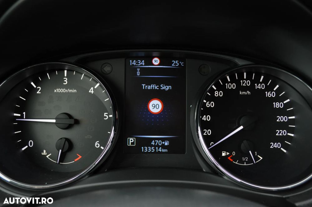 Nissan Qashqai 1.6 DCI Start/Stop X-TRONIC Tekna - 19