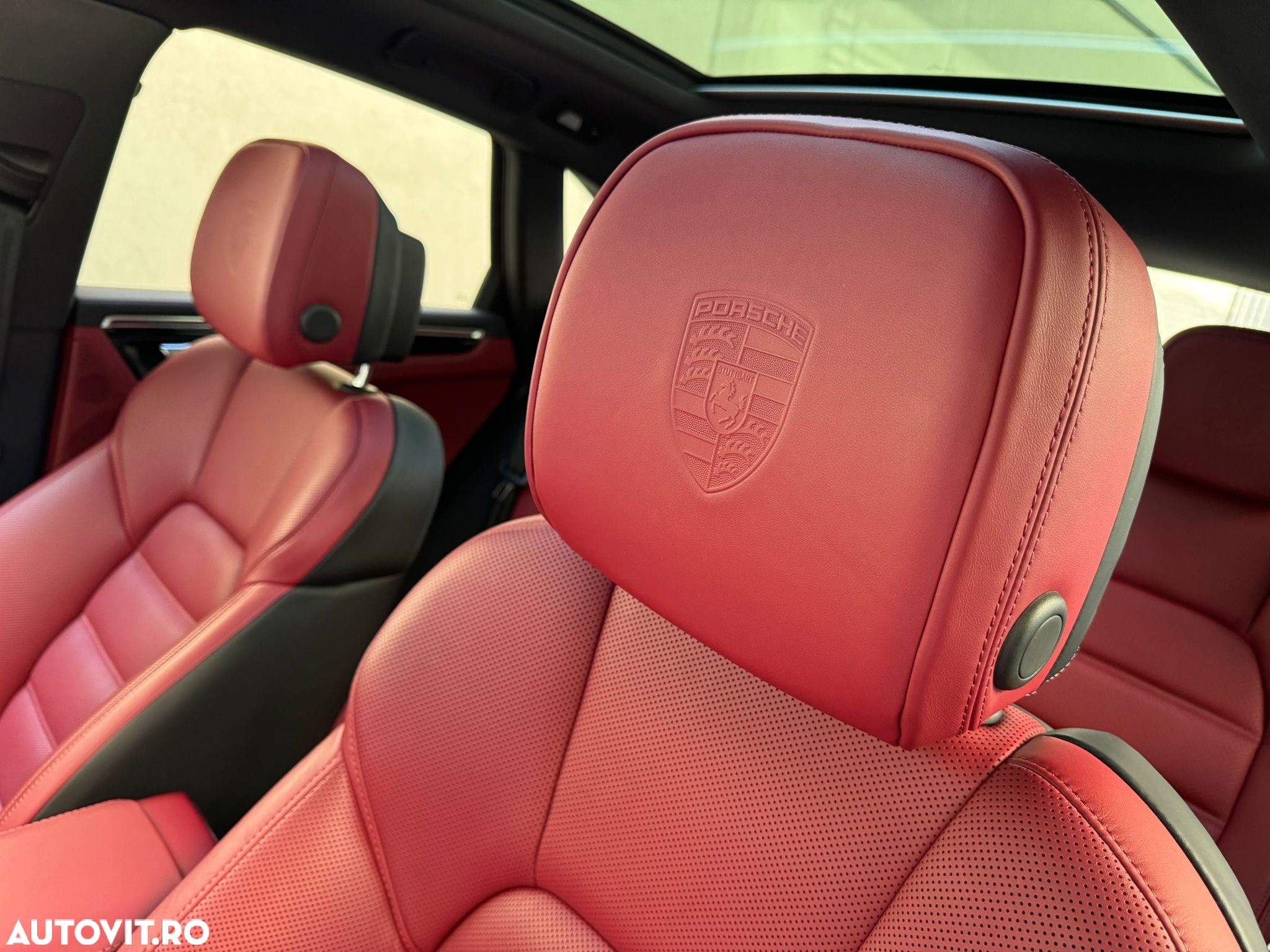 Porsche Macan T - 6