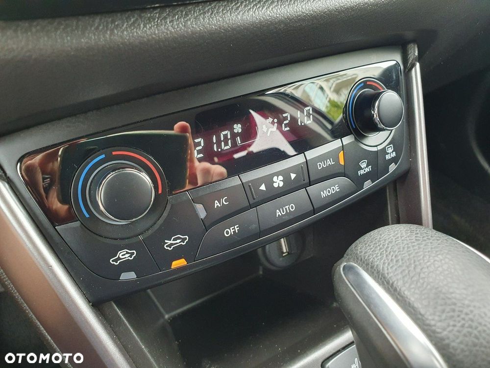 Suzuki SX4 S-Cross 1.5 DualJet Hybrid Premium 4WD AGS - 21