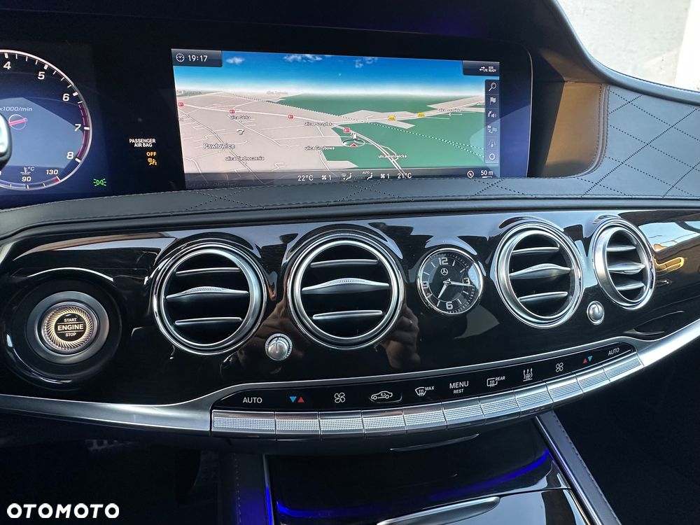Mercedes-Benz Klasa S 560 4-Matic L 9G-TRONIC - 26