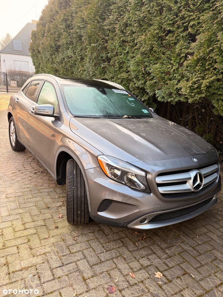 Mercedes-Benz GLA 250 4Matic 7G-DCT Style