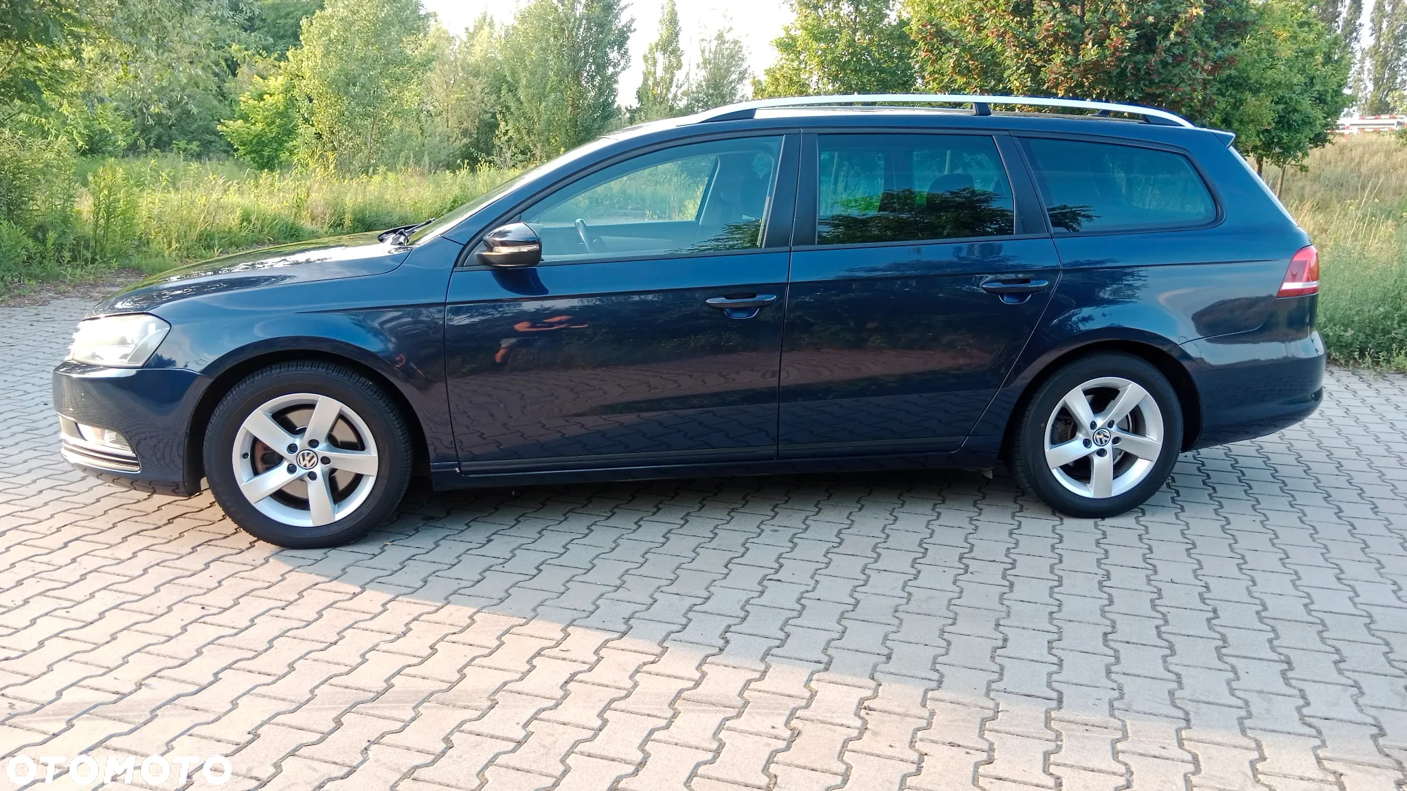 Volkswagen Passat 1.6 TDI Comfortline - 21